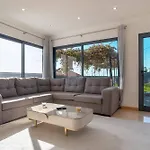 Villa Lux *