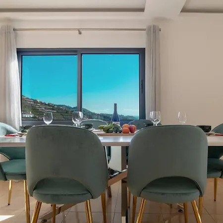 Lux Camara de Lobos