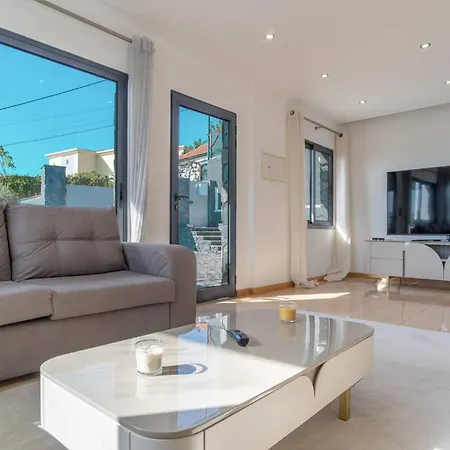 Lux Villa *