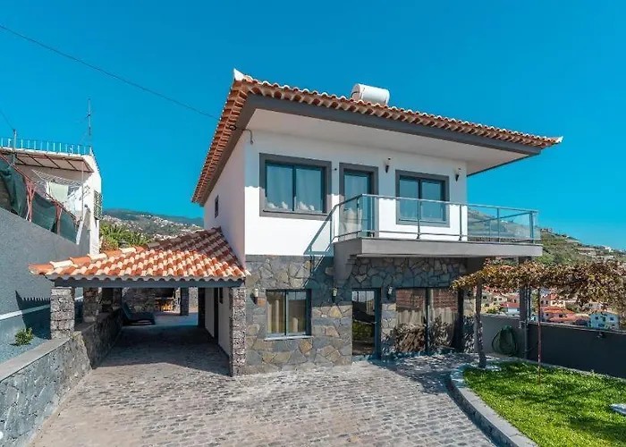 Lux * Câmara de Lobos