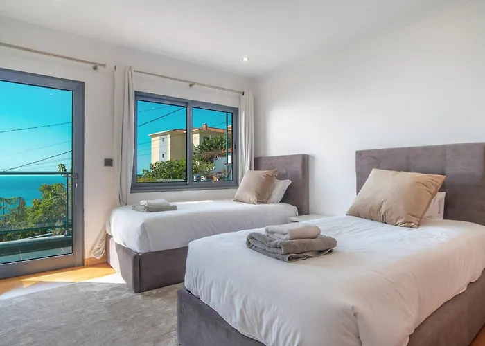 וילה Lux Câmara de Lobos